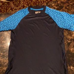 $5 in $25 bundle Boys Reebok shirt size m 10/12